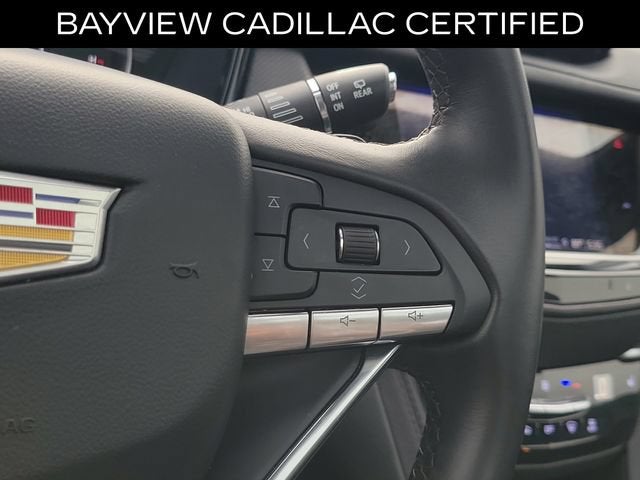 2025 Cadillac XT6 Luxury