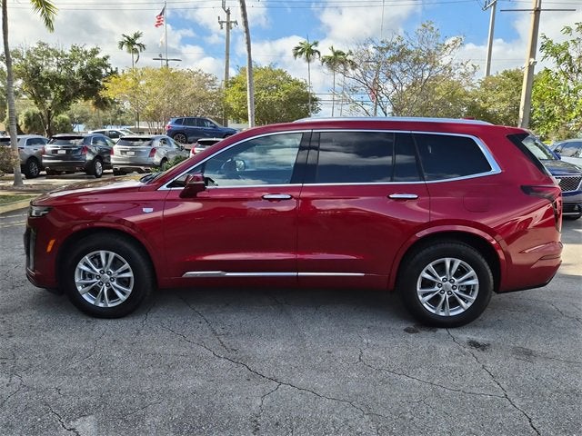 2025 Cadillac XT6 Luxury