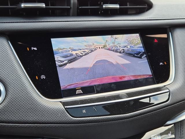 2025 Cadillac XT6 Luxury