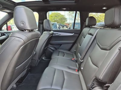 2025 Cadillac XT6 Luxury