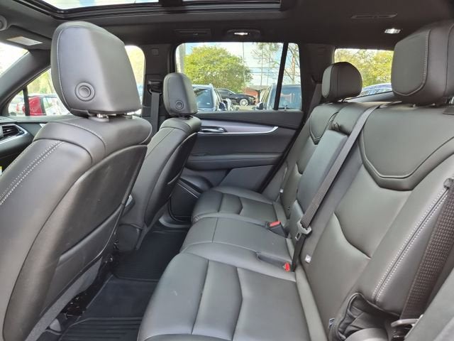 2025 Cadillac XT6 Luxury