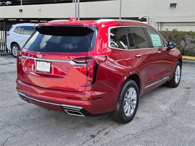 2025 Cadillac XT6 Luxury