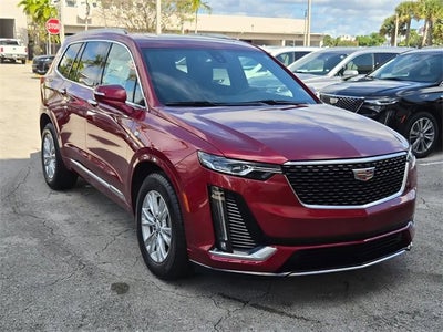 2025 Cadillac XT6 Luxury