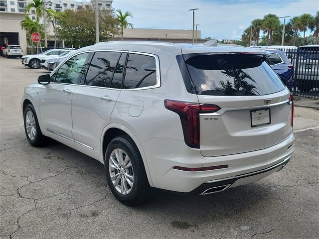 2025 Cadillac XT6 Luxury