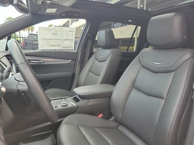 2025 Cadillac XT6 Luxury