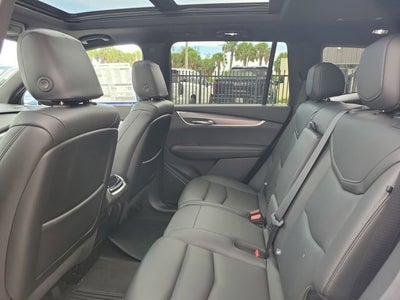 2025 Cadillac XT6 Luxury