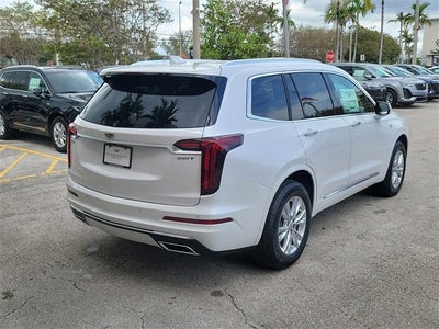 2025 Cadillac XT6 Luxury