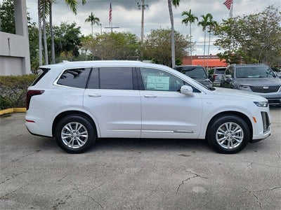 2025 Cadillac XT6 Luxury