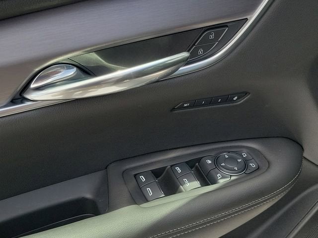 2025 Cadillac XT6 Luxury