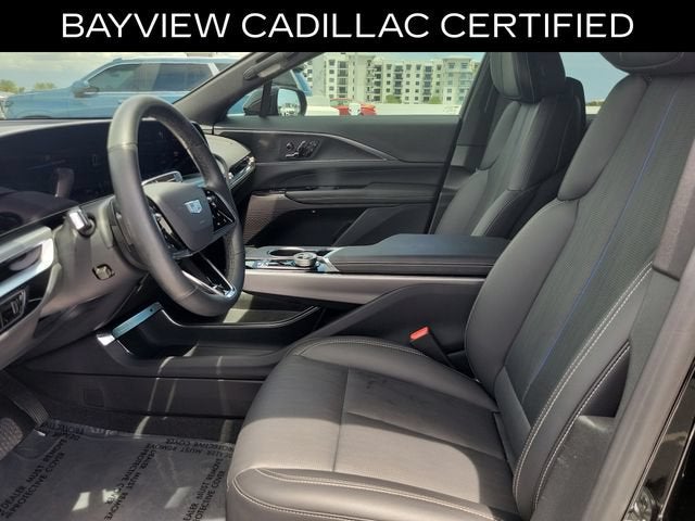 2025 Cadillac LYRIQ Luxury 1