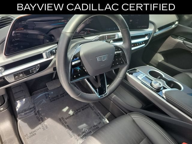 2025 Cadillac LYRIQ Luxury 1