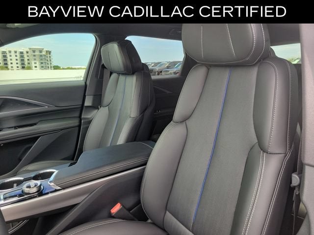 2025 Cadillac LYRIQ Luxury 1