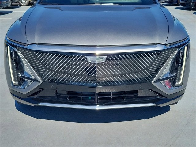 2025 Cadillac LYRIQ Luxury 1