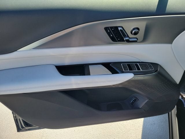 2027 Cadillac LYRIQ Luxury