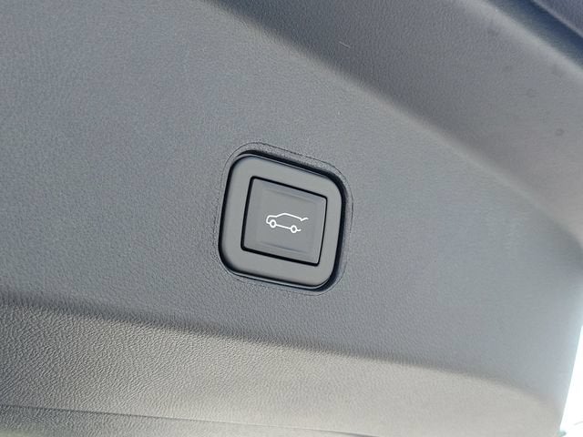 2027 Cadillac LYRIQ Luxury
