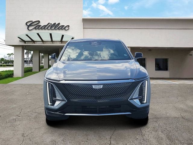 2025 Cadillac LYRIQ Luxury 2