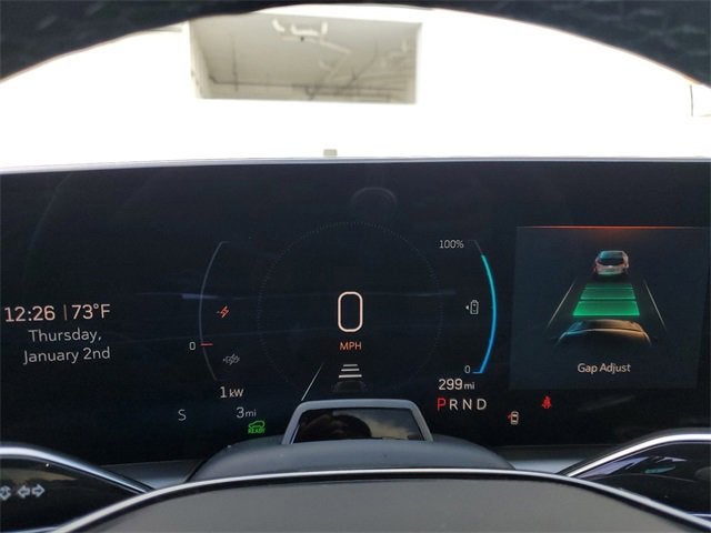 2025 Cadillac LYRIQ Luxury 2