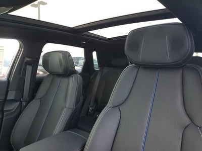 2025 Cadillac LYRIQ Luxury 2