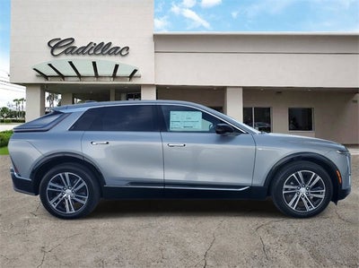 2025 Cadillac LYRIQ Luxury 2