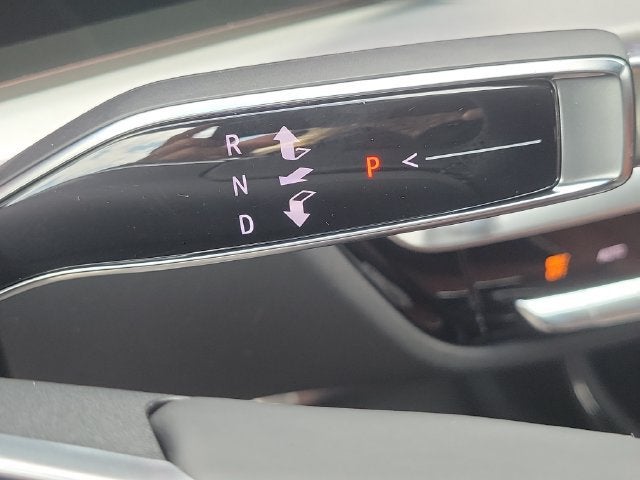 2027 Cadillac LYRIQ Signature Luxury