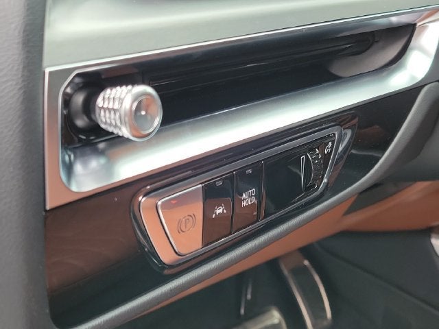 2027 Cadillac LYRIQ Signature Luxury