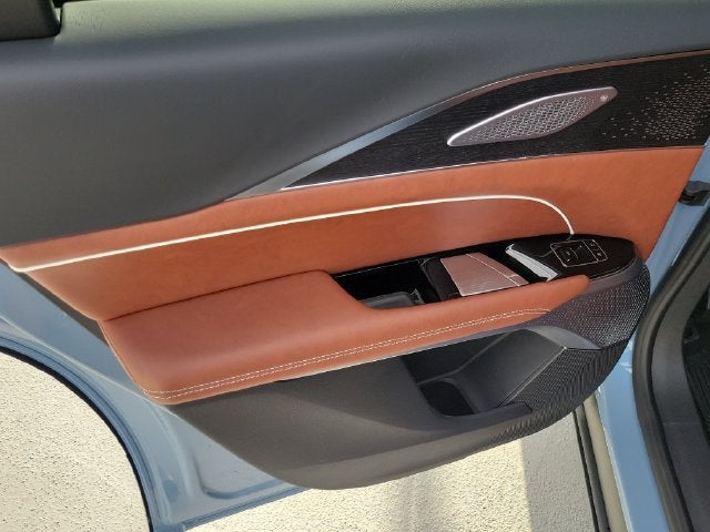 2027 Cadillac LYRIQ Signature Luxury