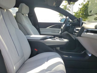 2025 Cadillac LYRIQ Sport 1