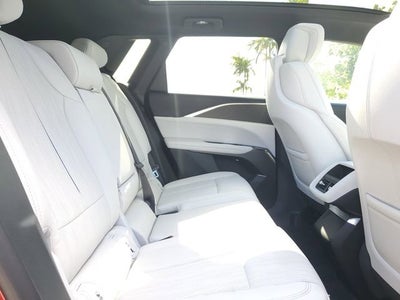 2025 Cadillac LYRIQ Sport 1