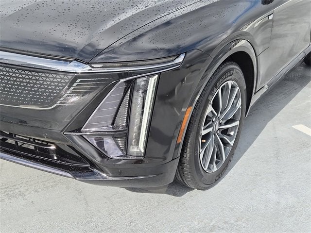 2024 Cadillac LYRIQ Sport 2