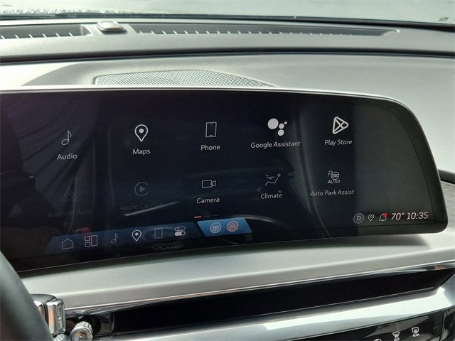 2024 Cadillac LYRIQ Sport 2