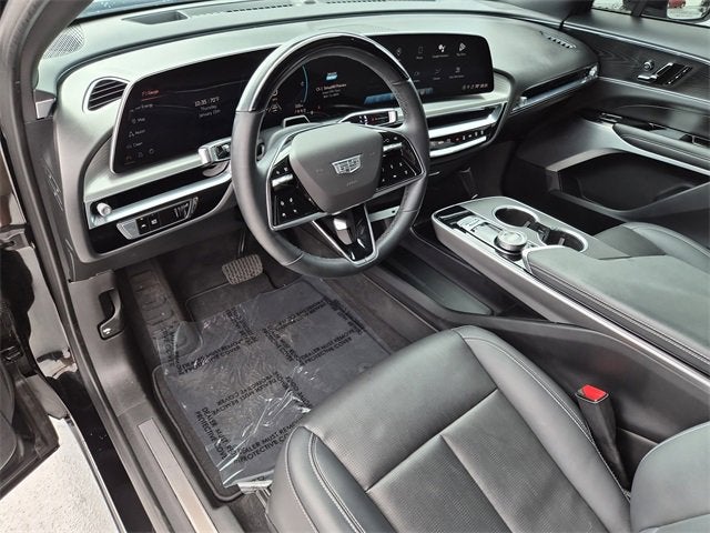 2024 Cadillac LYRIQ Sport 2