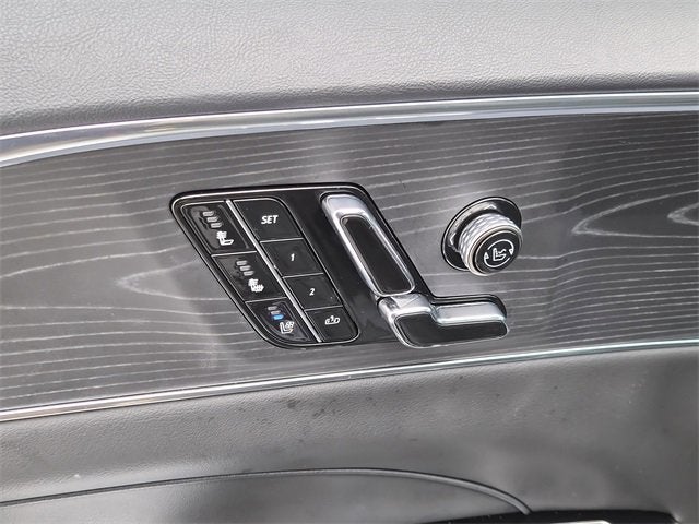 2024 Cadillac LYRIQ Sport 2