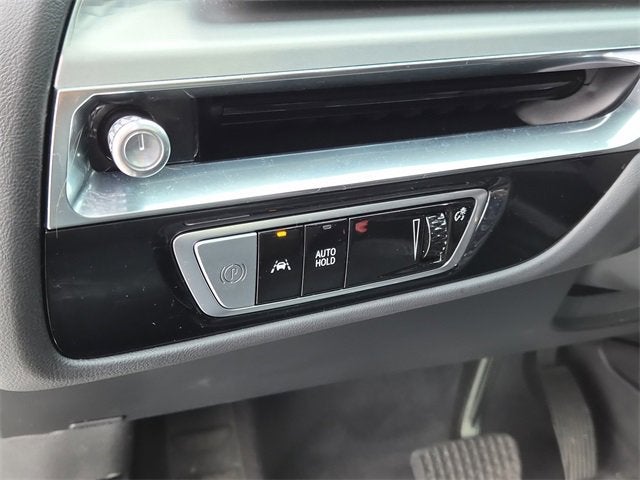 2024 Cadillac LYRIQ Sport 2