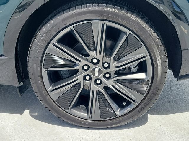 2024 Cadillac LYRIQ Sport 3