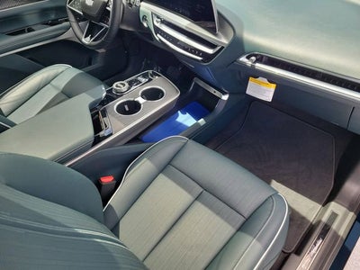 2024 Cadillac LYRIQ Sport 3