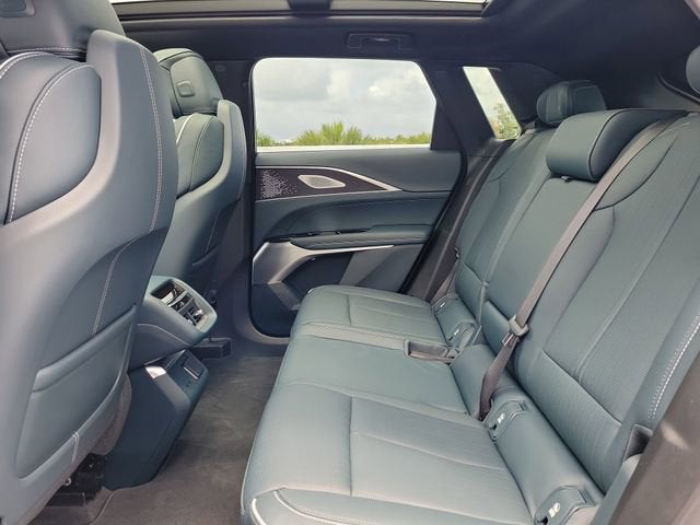 2024 Cadillac LYRIQ Sport 3