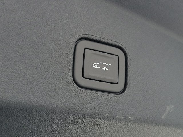 2027 Cadillac LYRIQ Signature Sport