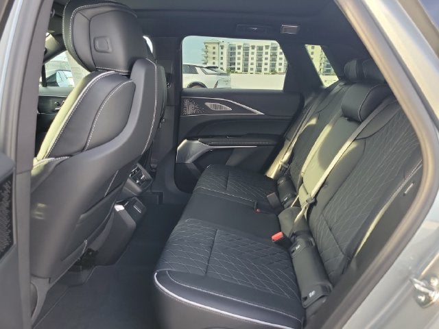 2027 Cadillac LYRIQ Signature Sport