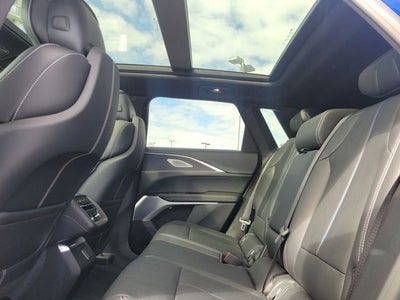 2025 Cadillac LYRIQ Sport 3