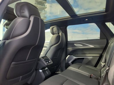 2025 Cadillac LYRIQ Sport 3