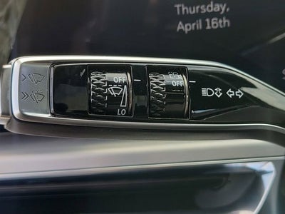 2025 Cadillac LYRIQ Sport 3