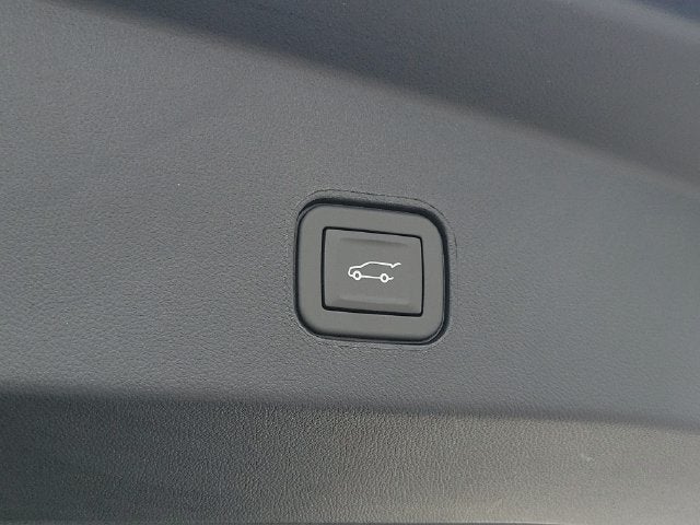 2027 Cadillac LYRIQ Signature Sport