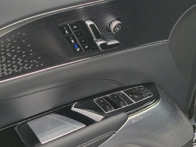 2027 Cadillac LYRIQ Signature Sport