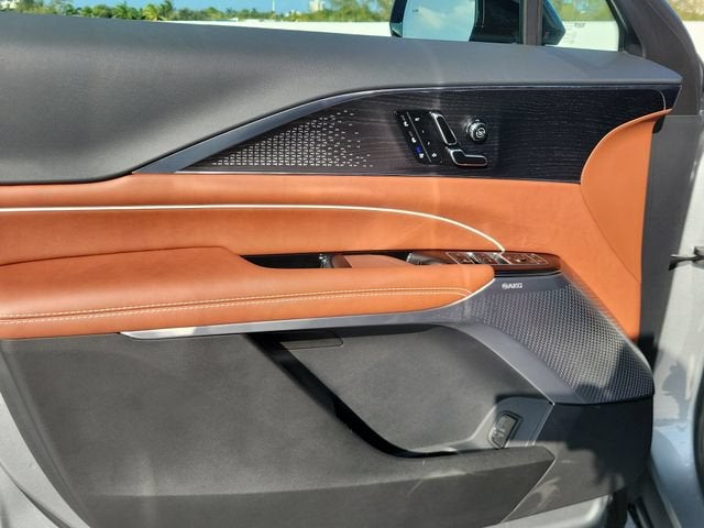 2027 Cadillac LYRIQ Signature Sport