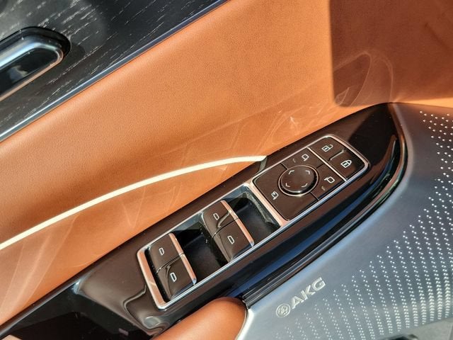 2027 Cadillac LYRIQ Signature Sport