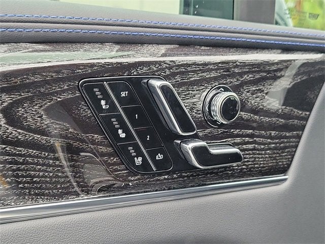 2026 Cadillac ESCALADE IQL Luxury