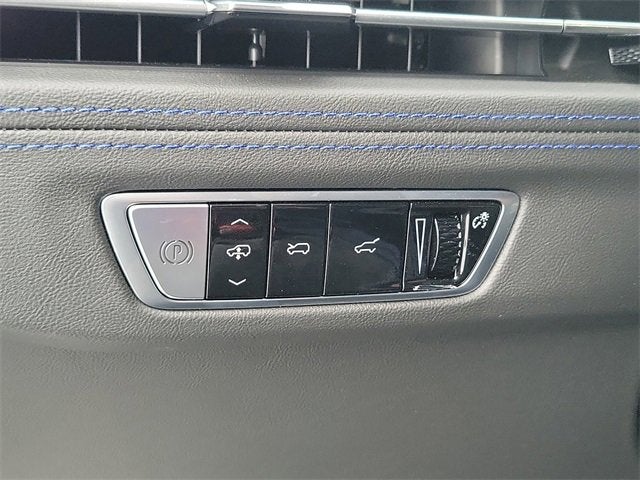 2026 Cadillac ESCALADE IQL Luxury