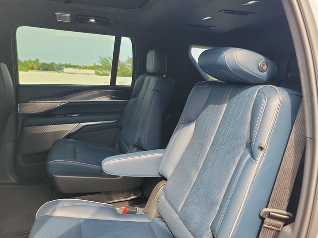 2026 Cadillac ESCALADE IQL Premium Luxury