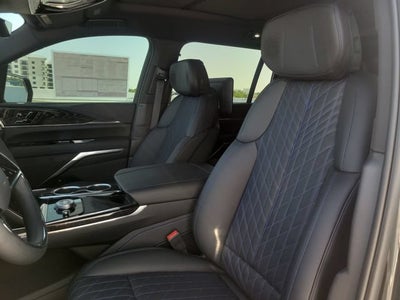 2026 Cadillac ESCALADE IQL Sport