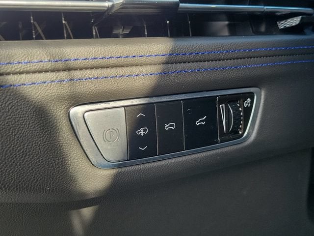 2026 Cadillac ESCALADE IQL Sport